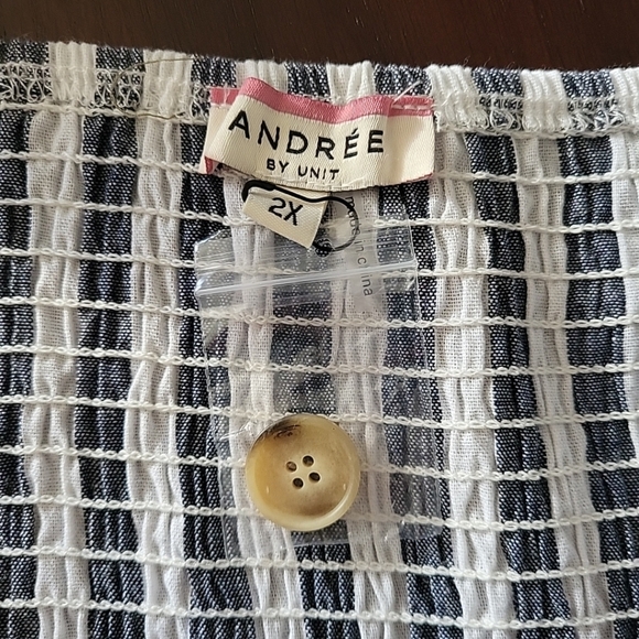 Andree by Unit Women's Dress Size 2X Gray/White Striped Smocked Top Peasant - Picture 5 of 11